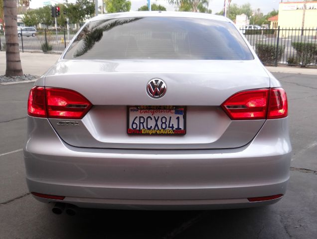 Volkswagen Jetta 2011 photo 9