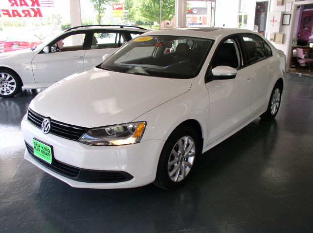 Volkswagen Jetta 2011 photo 3