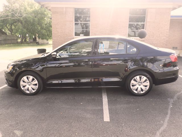 Volkswagen Jetta SE Sedan