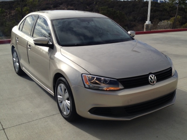 Volkswagen Jetta 2012 photo 3