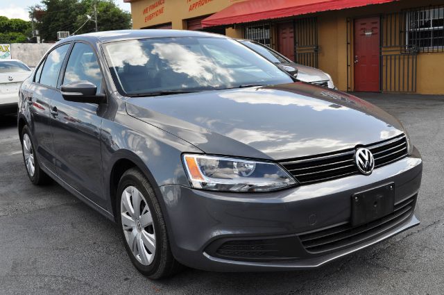 Volkswagen Jetta 2012 photo 3