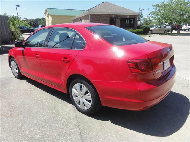 Volkswagen Jetta 2012 photo 1