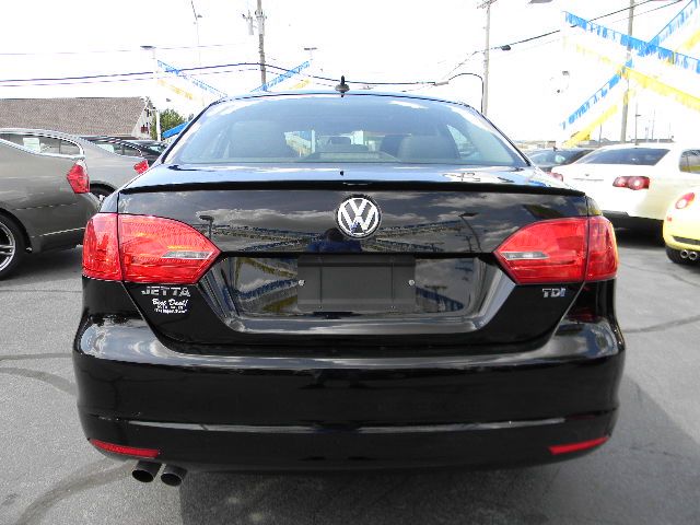 Volkswagen Jetta 2012 photo 3