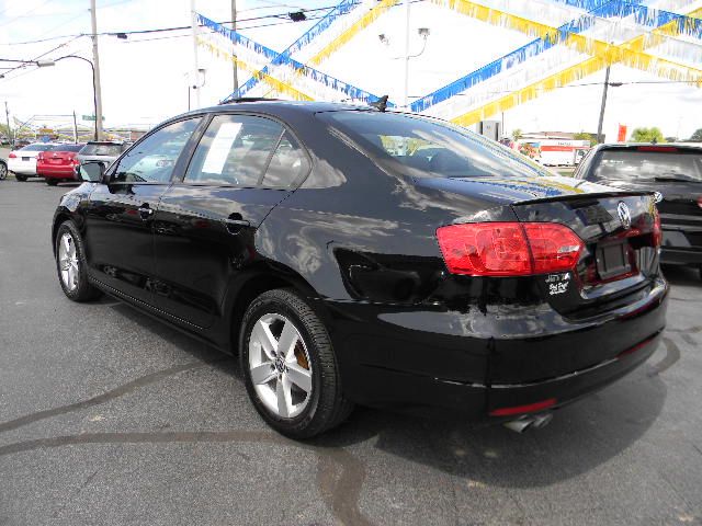 Volkswagen Jetta 2012 photo 4