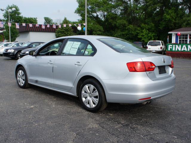 Volkswagen Jetta 2012 photo 8