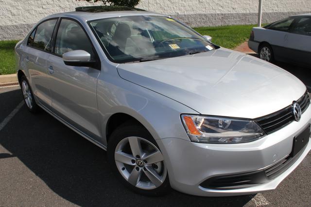 Volkswagen Jetta 2012 photo 3