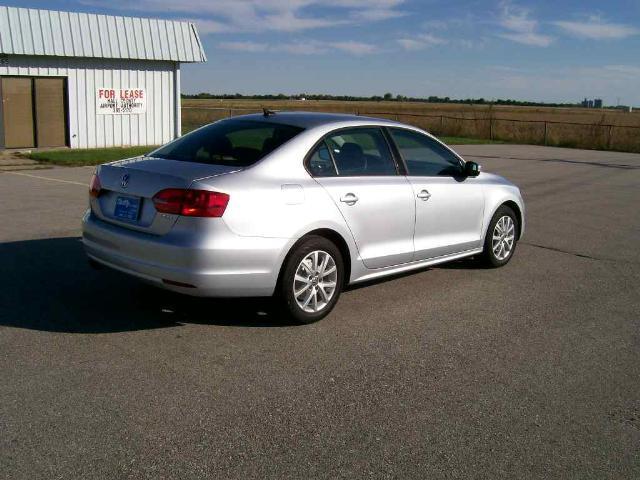 Volkswagen Jetta 2012 photo 1