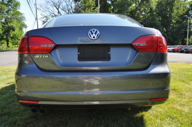 Volkswagen Jetta 2012 photo 3