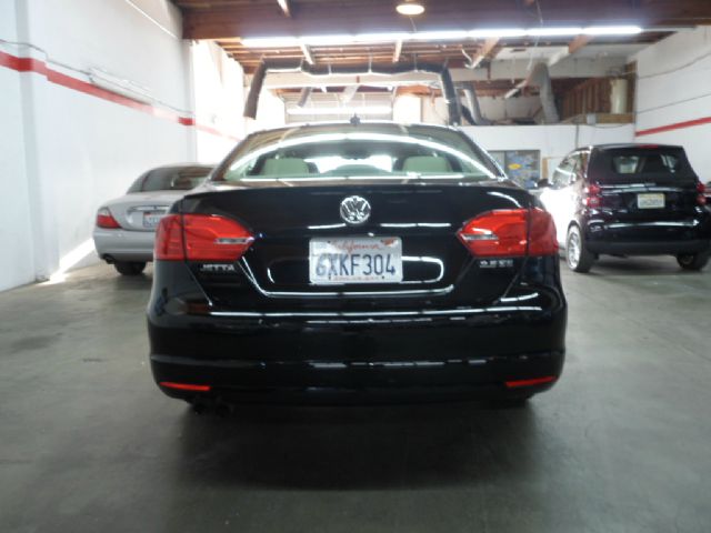 Volkswagen Jetta 2012 photo 4