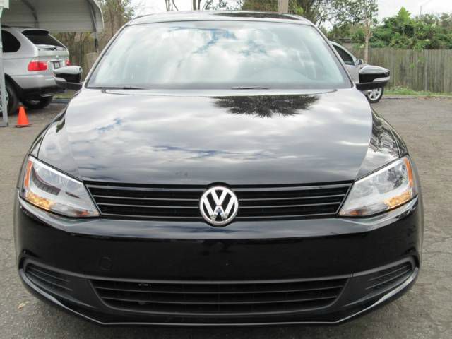 Volkswagen Jetta 2012 photo 3