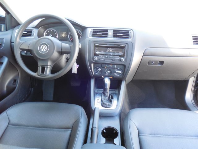 Volkswagen Jetta 2012 photo 5