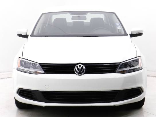 Volkswagen Jetta 2012 photo 3