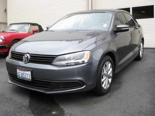 Volkswagen Jetta 2012 photo 2