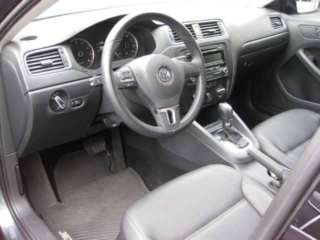 Volkswagen Jetta 2012 photo 4