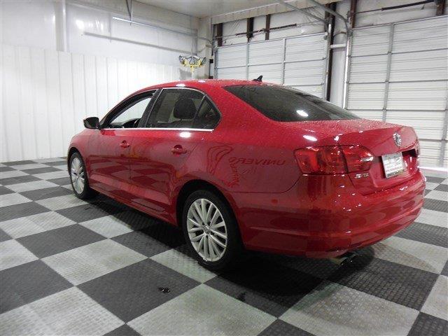 Volkswagen Jetta 2012 photo 3