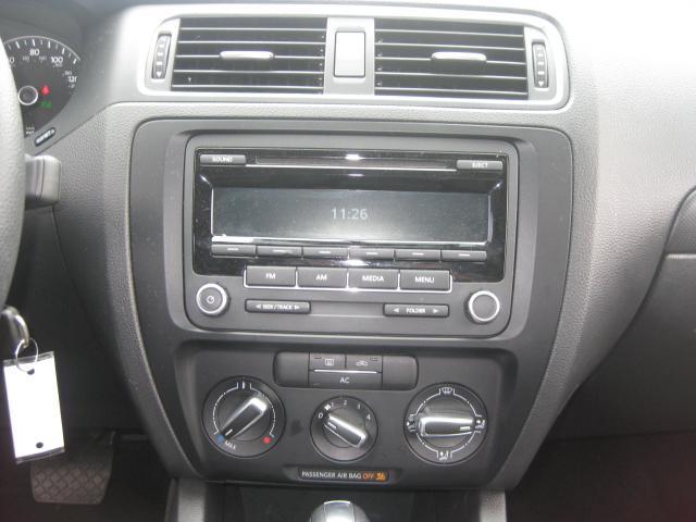 Volkswagen Jetta 2012 photo 9