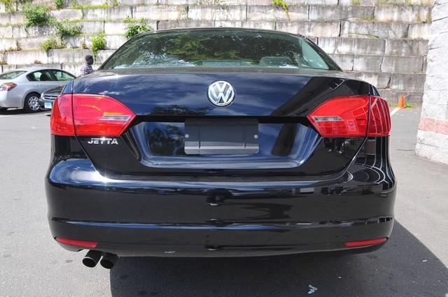 Volkswagen Jetta 2012 photo 2