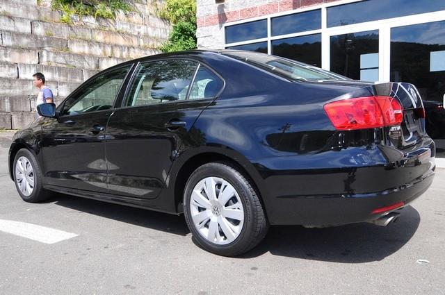 Volkswagen Jetta 2012 photo 4