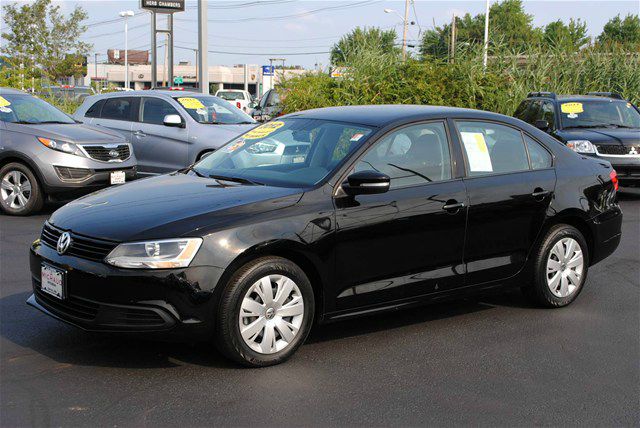 Volkswagen Jetta 2012 photo 2