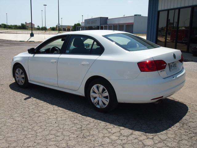 Volkswagen Jetta 2012 photo 2