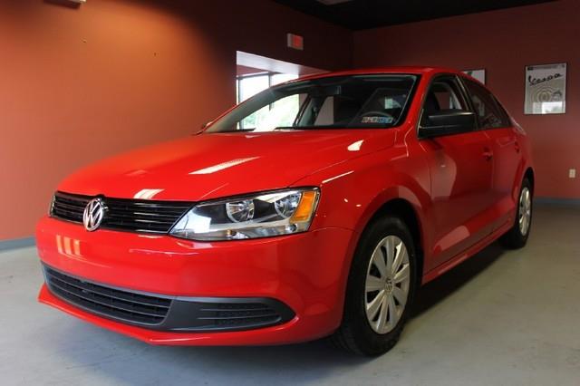 Volkswagen Jetta 2012 photo 2