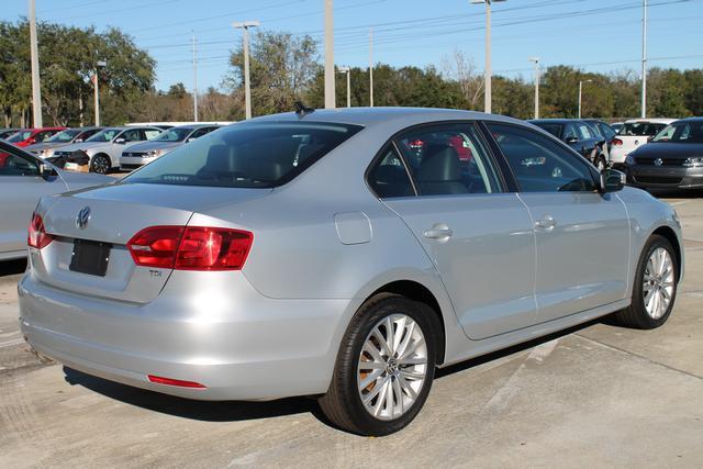 Volkswagen Jetta CD With MP3 Sedan