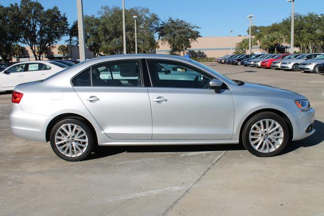 Volkswagen Jetta 2013 photo 2