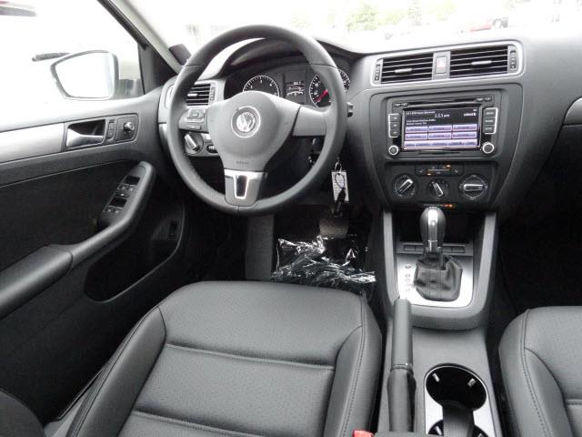 Volkswagen Jetta 2013 photo 3