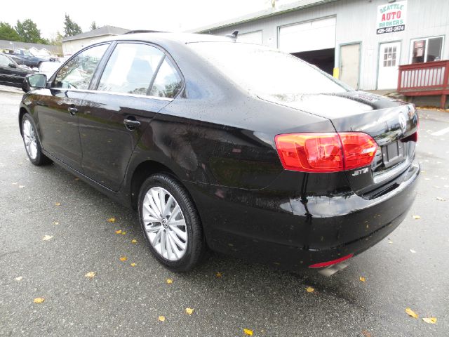 Volkswagen Jetta 2013 photo 4