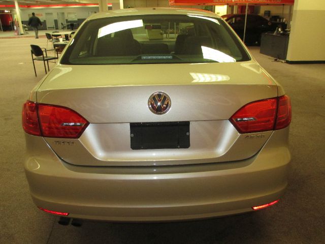 Volkswagen Jetta 2013 photo 4