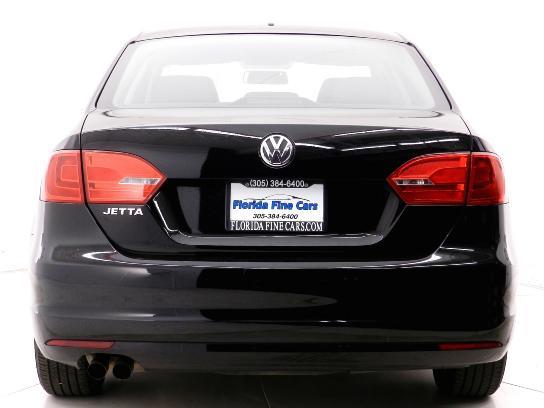 Volkswagen Jetta 2013 photo 2