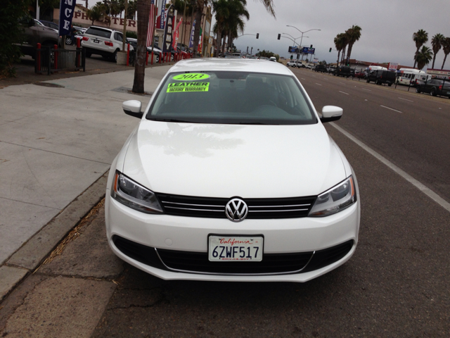 Volkswagen Jetta 2013 photo 2