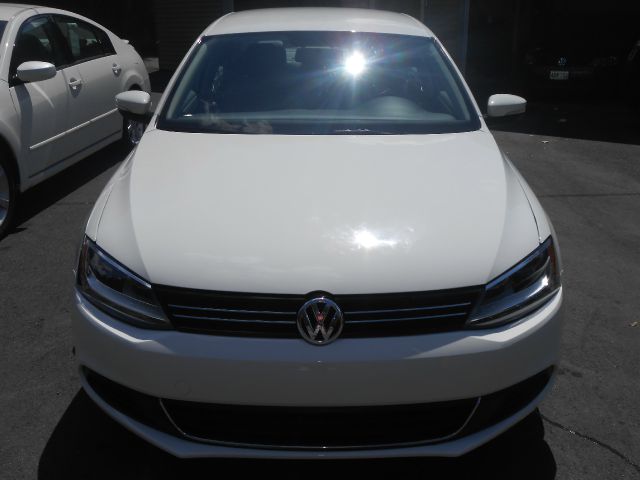 Volkswagen Jetta 2013 photo 3