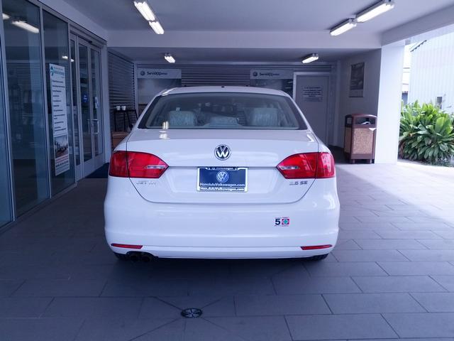 Volkswagen Jetta 2013 photo 2