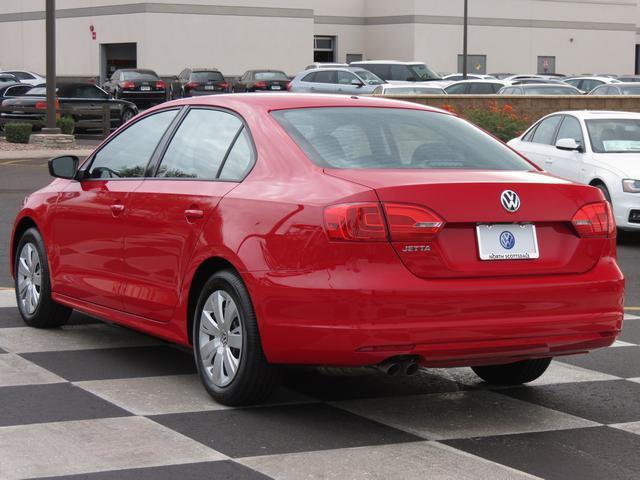 Volkswagen Jetta 2014 photo 3