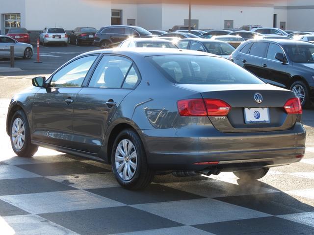 Volkswagen Jetta 2014 photo 3