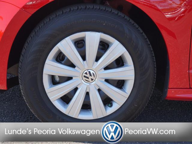 Volkswagen Jetta 2014 photo 2