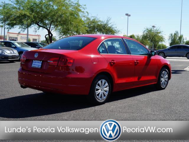 Volkswagen Jetta 2014 photo 4