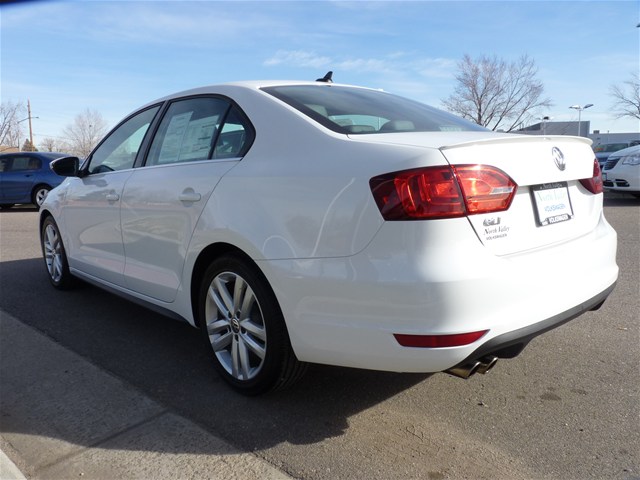 Volkswagen Jetta GLI 2012 photo 2