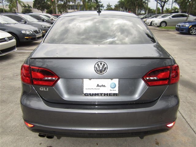 Volkswagen Jetta GLI 2012 photo 1