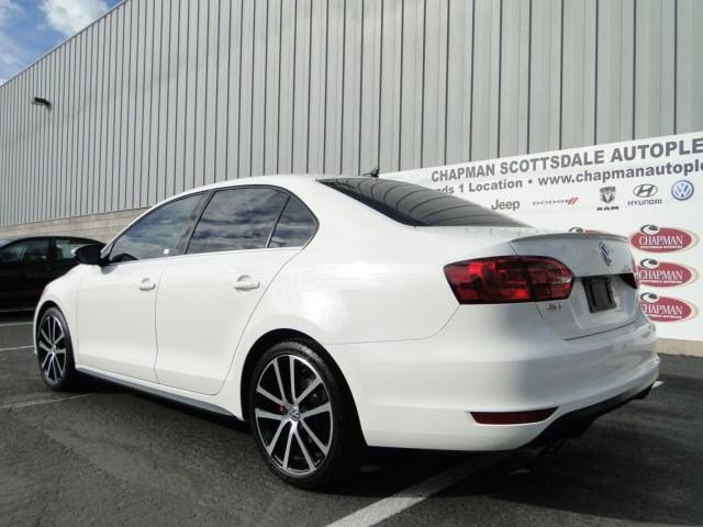 Volkswagen Jetta GLI 2012 photo 2