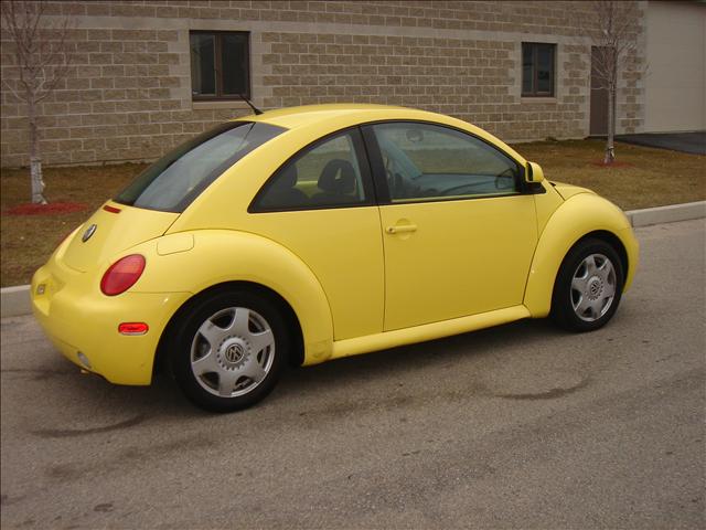 Volkswagen New Beetle 1998 photo 2