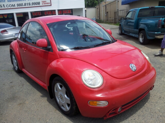 Volkswagen New Beetle 1998 photo 2