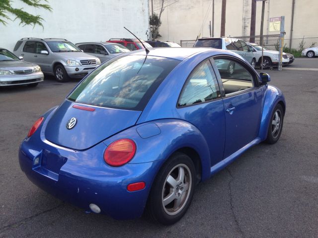 Volkswagen New Beetle 1998 photo 1