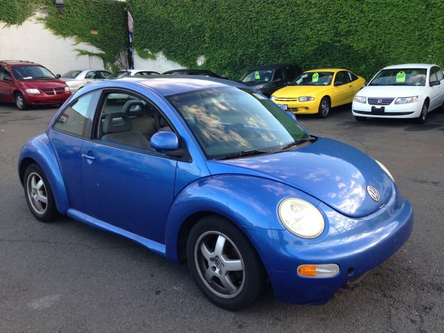 Volkswagen New Beetle 1998 photo 2