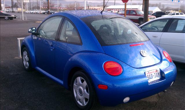 Volkswagen New Beetle 1998 photo 3