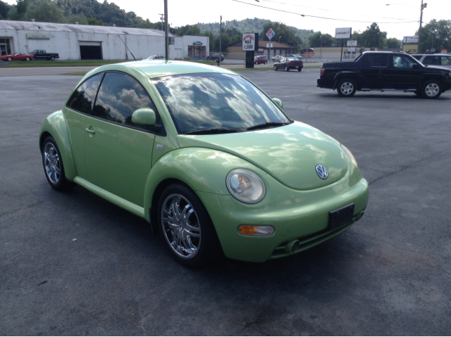 Volkswagen New Beetle 1999 photo 3