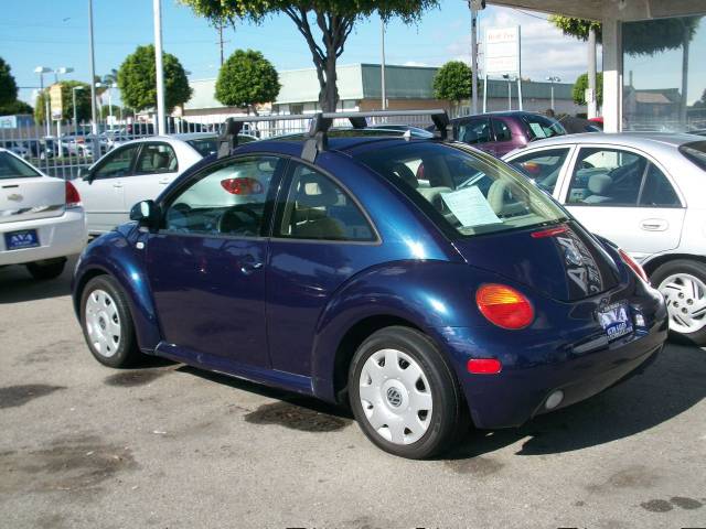 Volkswagen New Beetle 1999 photo 3