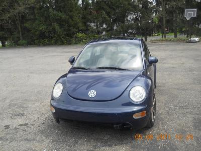 Volkswagen New Beetle 1999 photo 2