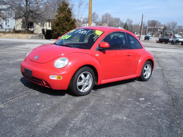 Volkswagen New Beetle 1999 photo 2